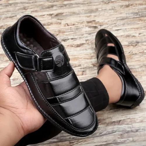 Kids PVC Sandal Size 4 5 Feature Attractive Designs