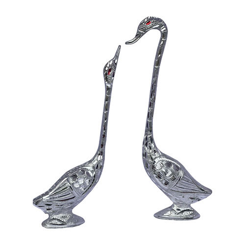 Aluminium Kissing Duck Pair Decorative Showpiece for Home Decor