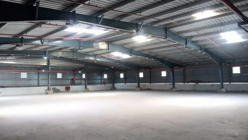Galvanized Steel PEB Structural Shed - Weather Resistant, High Strength | Ideal for Shop, House, Kiosk, Silver Gray Finish, Sturdy Nature