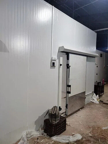 Semi Automatic Cold Storage Rooms