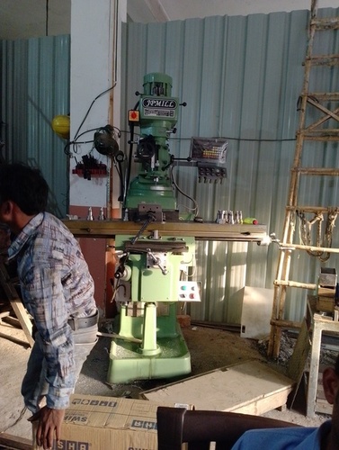 Milling Machine Floor Space: Good