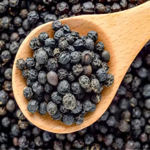 Dried Organic Wbole Black Pepper