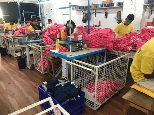 Mesh Trolley - Weight: 25 Kilograms (Kg)