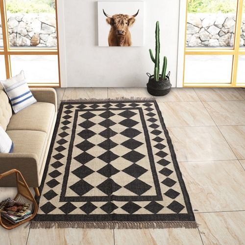 Fancy And Premium Design Handloom Rug