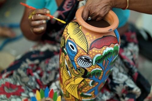 Multicolor Polished Indian Handicrafts