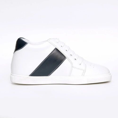 Easy To Wear And Trendy Design White Sneakers