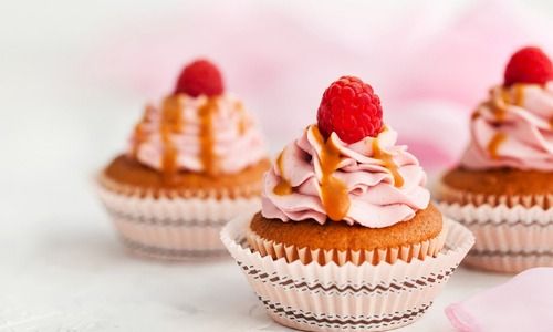 Rectangular Cakes & Pastries for Anniversary Party