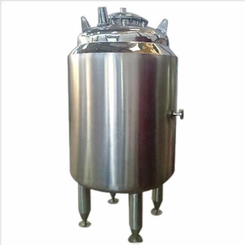 Jacket Storage Tank