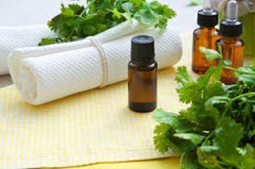 100% Natural and Pure Coriander Essential Oil