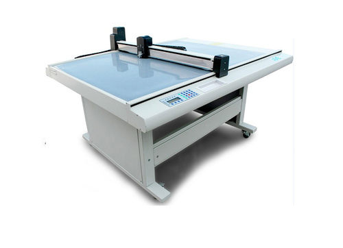 electronic cutting machine