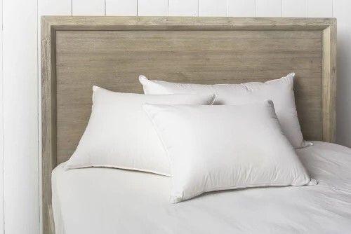 White Hotel Pillow - Material: Cotton