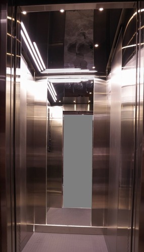 Passenger Elevators - Premium Quality, Grey Color, 1000-2000kg Loading Capacity | Automatic Drive Type, Photocell Protection, Overload Hold Stop, Calling Box Control