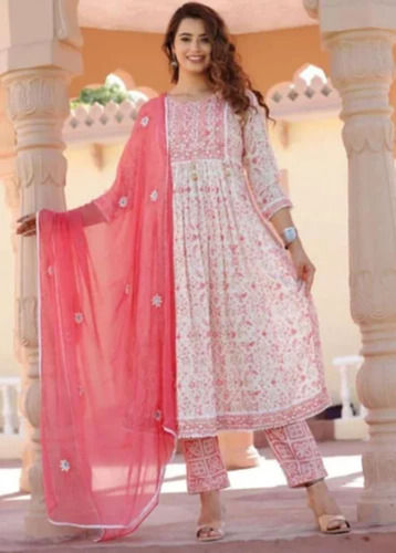 Kurti With Pant And Chiffon Duppata With Mirror Aari Work