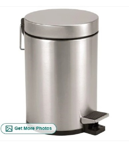 7 Liter Ss Pedal Bin - Color: Silver