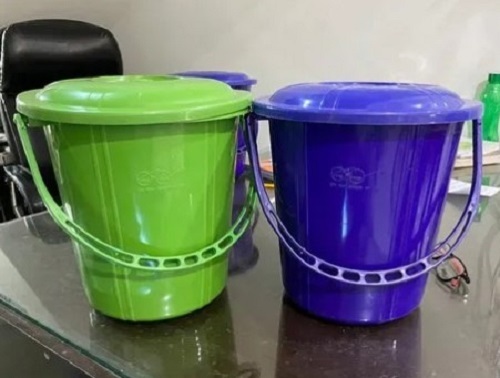 Plastic Dustbin With Lid - Crack Resistant Plastic, Various Sizes Available, Various Colors Available | Easy to Clean, Very Spacious, Timely Delivery