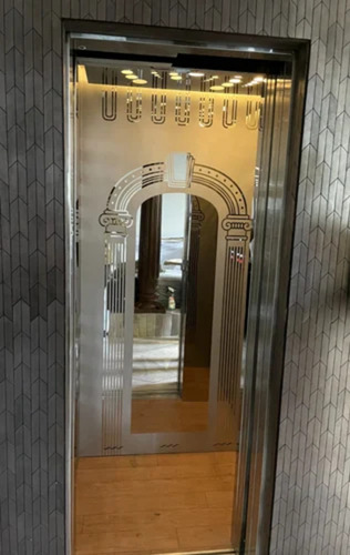 Residential Passenger Elevator - Stainless Steel, Automatic Center Opening, Electric Drive | Smooth Functionality, Rust Proof Body, High Loading Capacity