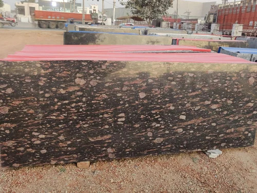 Brazil Brown Granite Slab - Polished Finish, Scratch Resistant, Durable for Flooring Applications