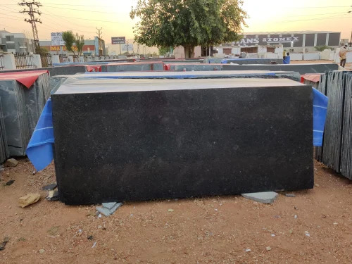 R Black Granite Slab - Polished Finish, Scratch Resistant, Durable Material for Stylish Flooring Solutions
