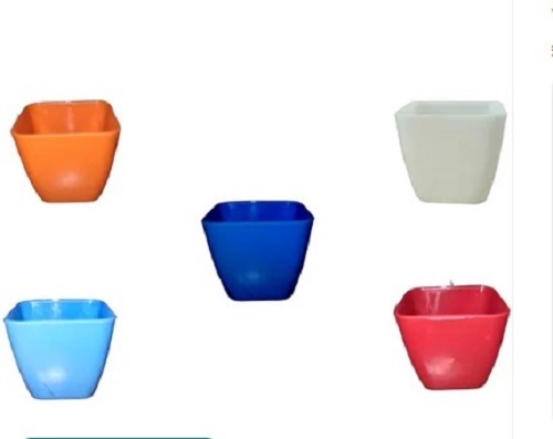 Square Plain Plastic Pot