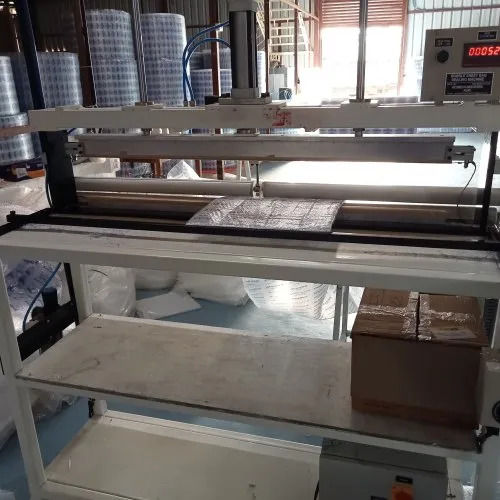 Automatic Sealing Machine - Color: Skiny