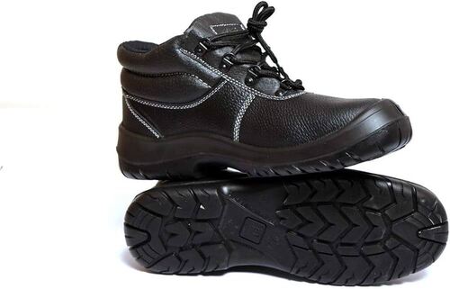 Safety Shoes - Color: Na