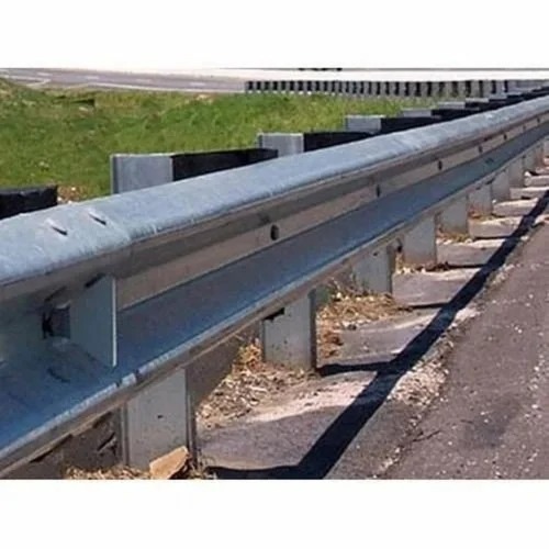 Metal Beam Crash Barrier - Dimension (L*W*H): 10  Meter (M)