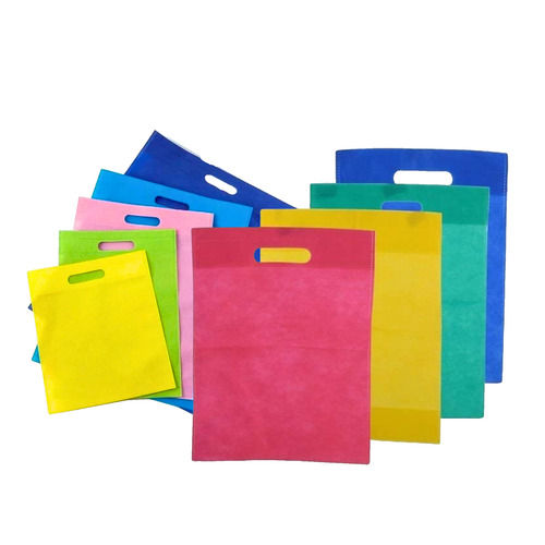 Non Woven D-Cut Bags - Bag Size: As Required