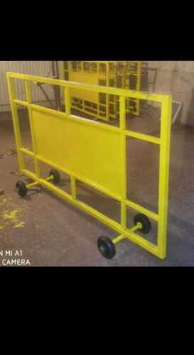 Traffic Barricades - Color: Yellow