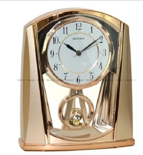 Swinging Pendulum Clock