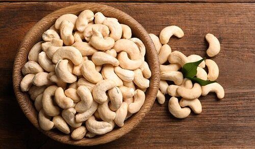 Cashew Nuts - Broken (%): Vv