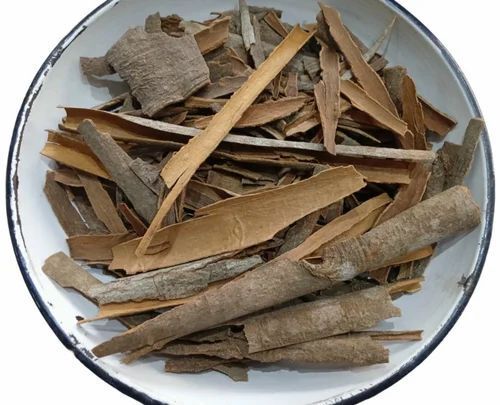 Split Cassia - Stick Shape, Whole Part, Natural Brown Color | 100% Pure, Very Good Quality, Good for Health, Common Cultivation, Naturally Dried