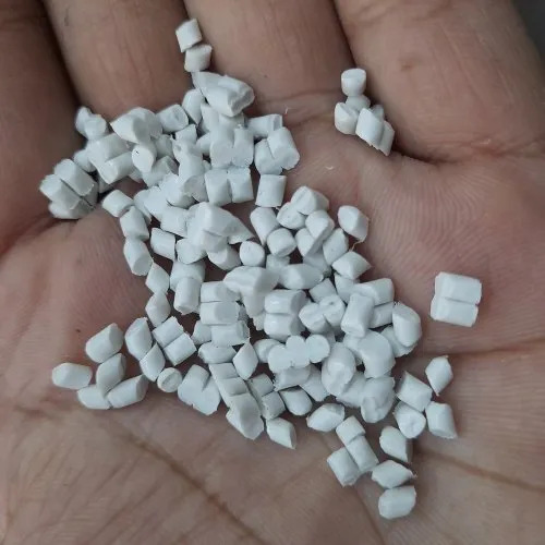 White PP Raffia Granules - Industrial Grade, Eco-Friendly Recycled Material | Ideal for Plastic Industry Applications
