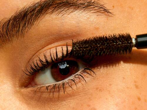 Eye Mascara - Attributes: Glitter Effect