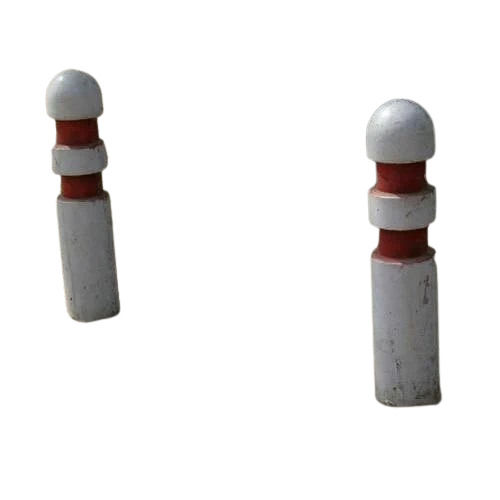 Color Coated RCC Precast Bollard