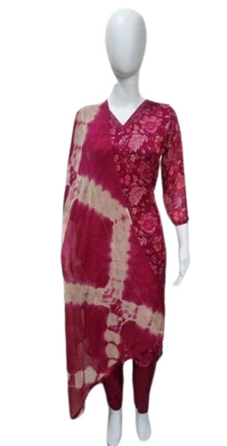 Ladies Designer Kurti - Silk Material, Size M/L/S/XL, Red Color - Light Weight, Breathable, 3-4th Sleeve, Printed Pattern