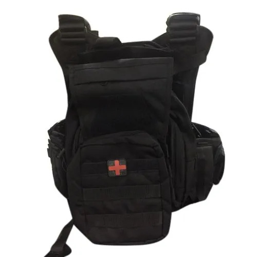 Tactical Vest With Detachable Pouch