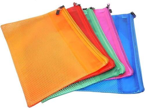  Zip Pouch - Bag Type: Duffle Bags