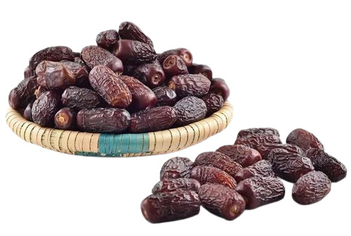 Safawi Fresh Dates - 5 Kilograms, Sweet Taste, 100% Purity, Very Good Quality, Elongated Shape, Brown Color, Common Cultivation, Sunlight Drying Process, 6 Months Shelf Life