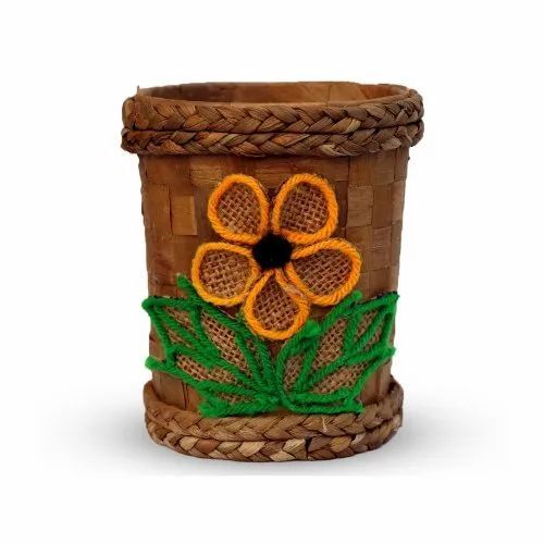 Brown Handmade Pen Stand - Optimum Quality, Rectangular Shape, Matte Brown Finishing, Reusable and Modern Design for Indoor Use