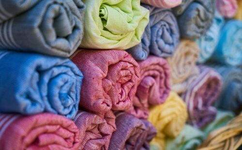 Textile Fabrics - Multi-color Plain Fabric | Washable, Wrinkle Resistant, Ideal For Textile Industry