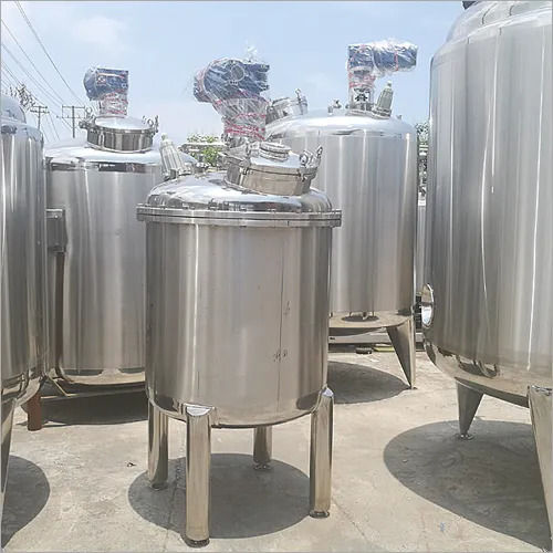 Mixing Vessel - Stainless Steel, Standard Size, Silver Color | Smooth Functioning, Prolonged Service Life, Space Efficient, Least Maintenance Needed, Quality Tested