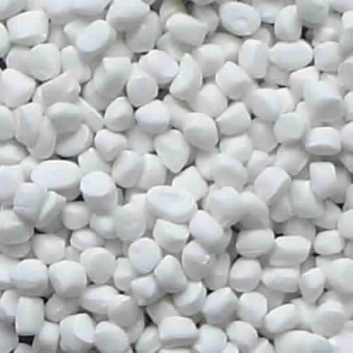 White Plastic Masterbatch - Granules, Highly Pure Granules For Injection Molding Applications, Eco-friendly Recycled Material