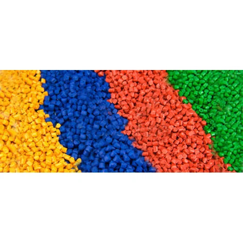 LLDPE Plastic Masterbatches - Multicolor Granules, Highly Pure for Injection Molding Applications | Eco-Friendly, Recycled Material