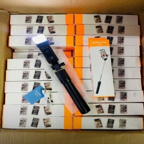 Selfie Stick With Wireless Remote
