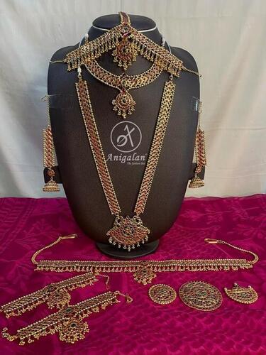 Indian Kundan Jewellery - New Allure Brooch and Cuff Link Set | Alloy & Rose Gold Imitation Pearls & Crystals Ideal for Parties and Weddings
