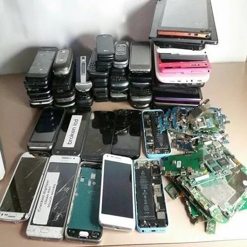 Mobile Phone Scrap - Metal Plastic Steel Multi Application Size | Durable Reusable Rich In Appearance Industrial Grade