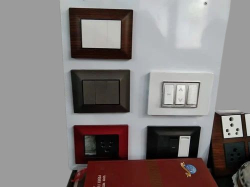 Wooden Modular Plate - Polycarbonate Material, 12 Modular Size, Glossy Finish, Color: White | Ideal for Home Usage