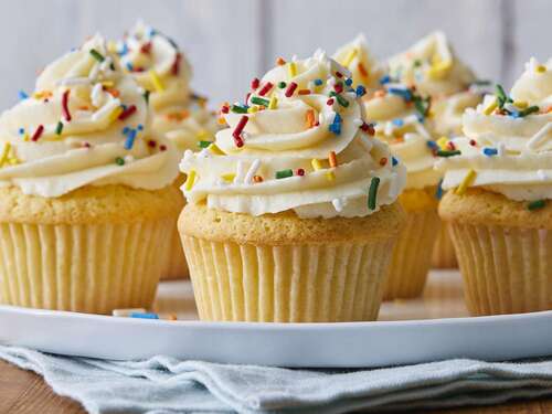 Vanilla Cupcakes - Fat Contains (%): 1 Grams (G)