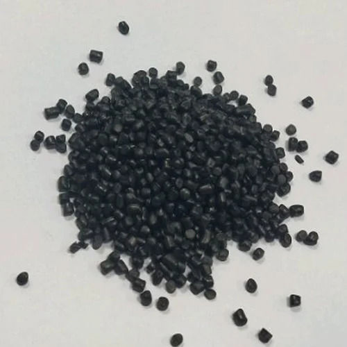 Black Plastic Masterbatch - Recycled PET Granules, Highly Pure for Injection Molding Applications