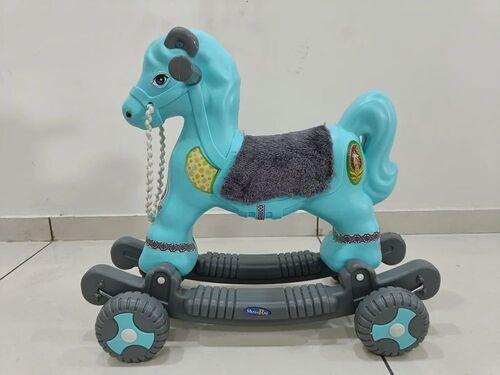 Plastic Horse Toy - Color: Na